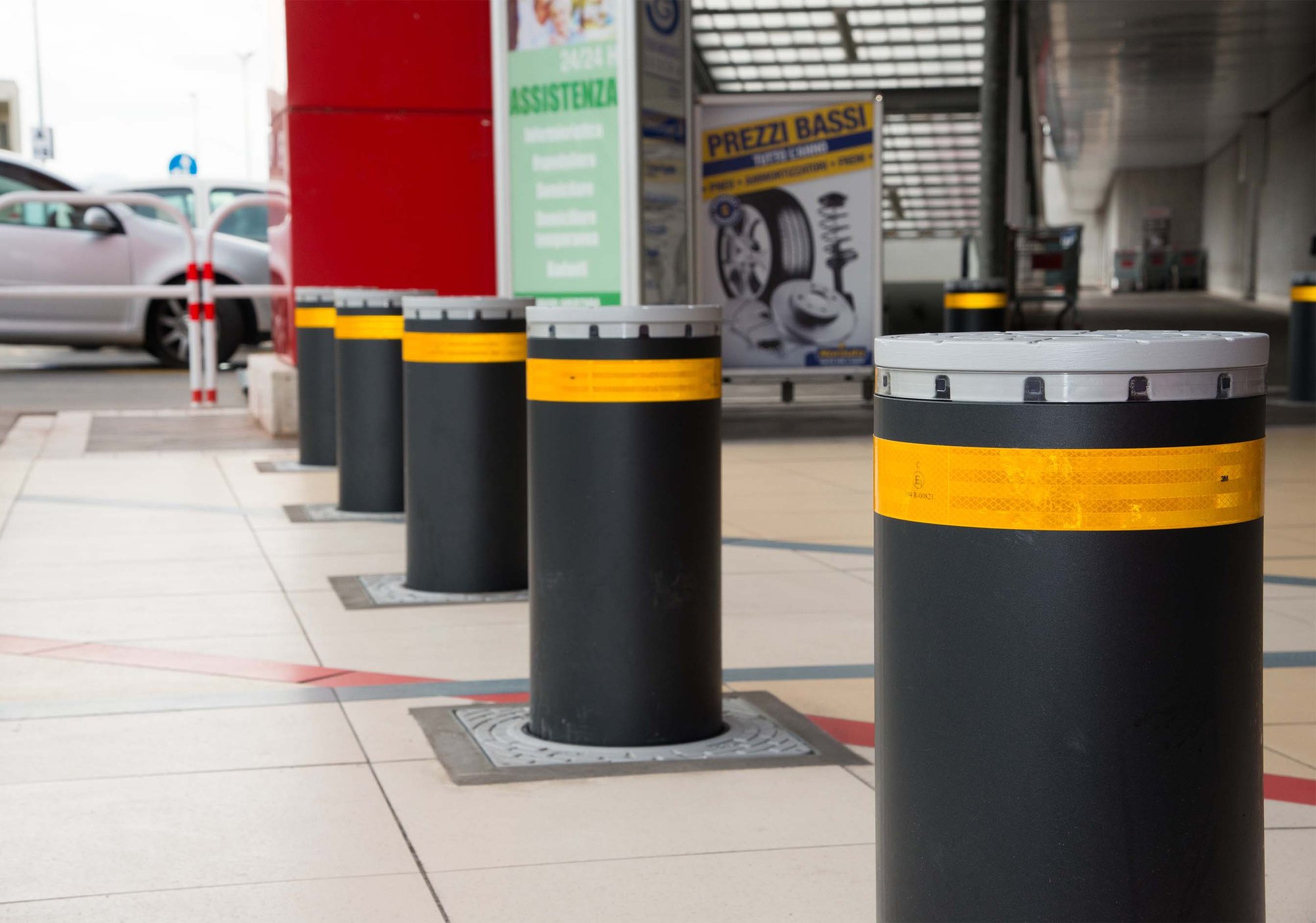 FAAC forgalomgátló és biztonsági oszlopok