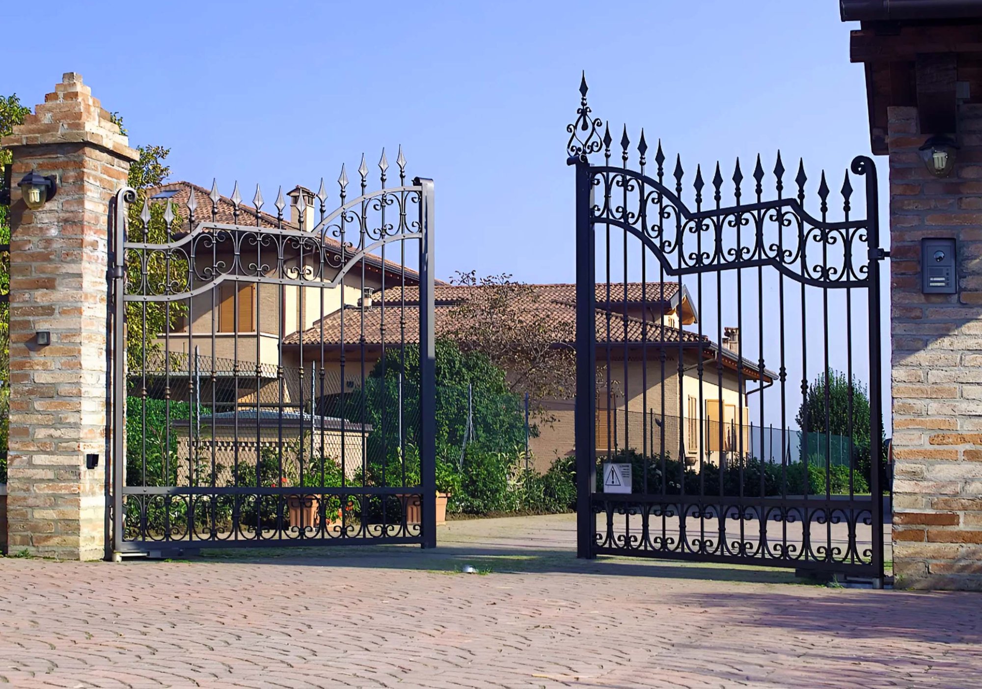 FAAC szárnyaskapu automatizálás 3