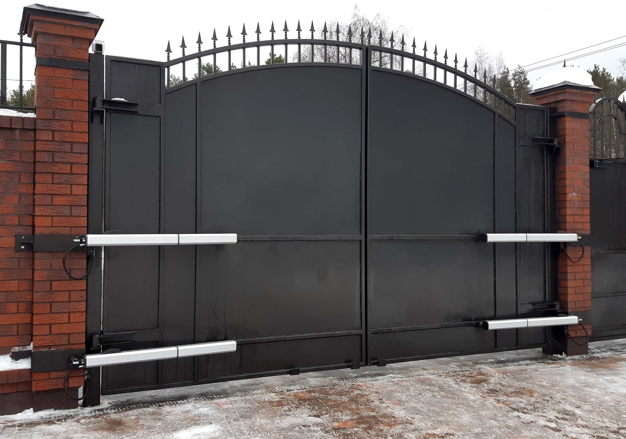 FAAC szárnyaskapu automatizálás 6