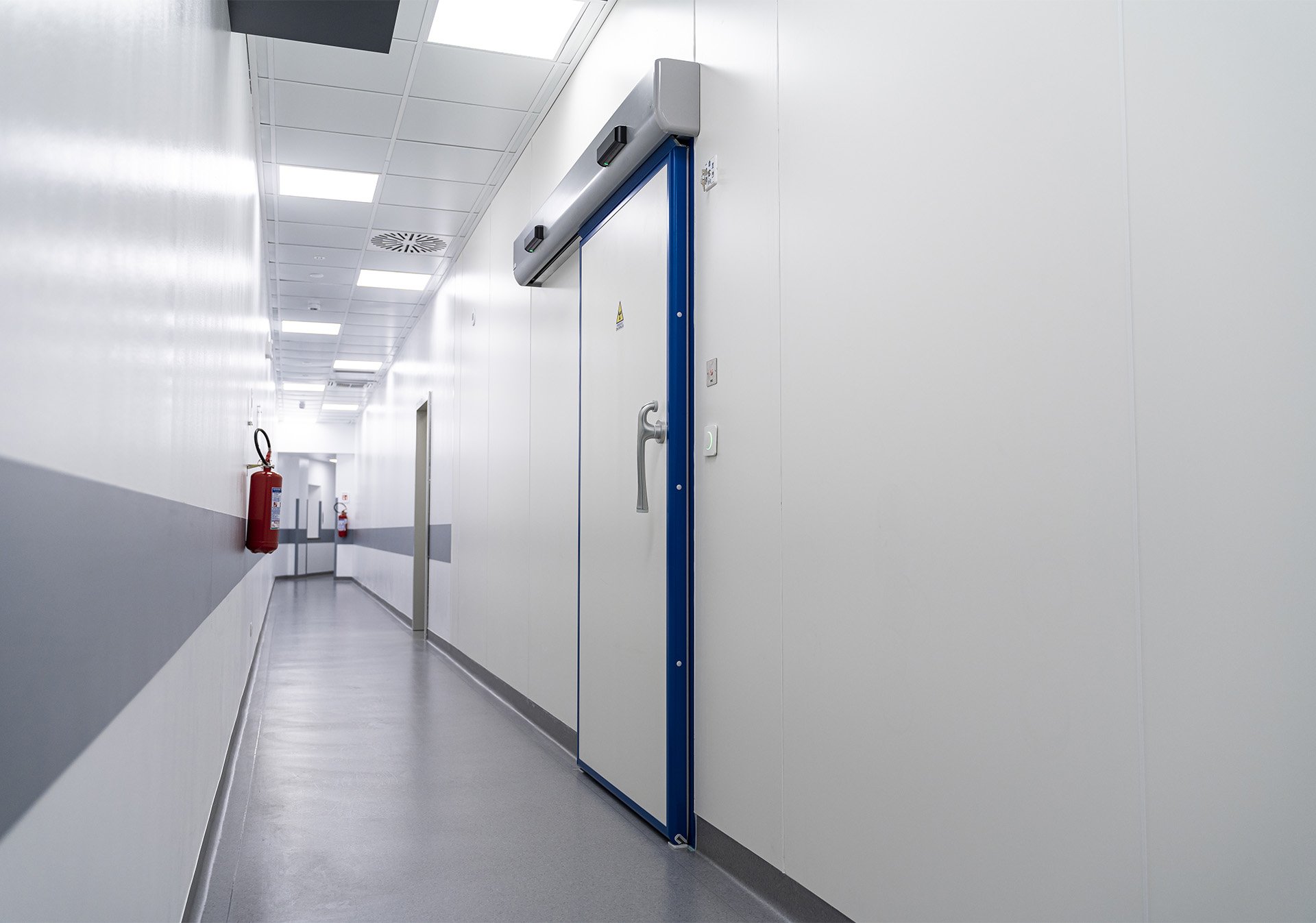 FAAC A FHE lezárt csúszó bejárat