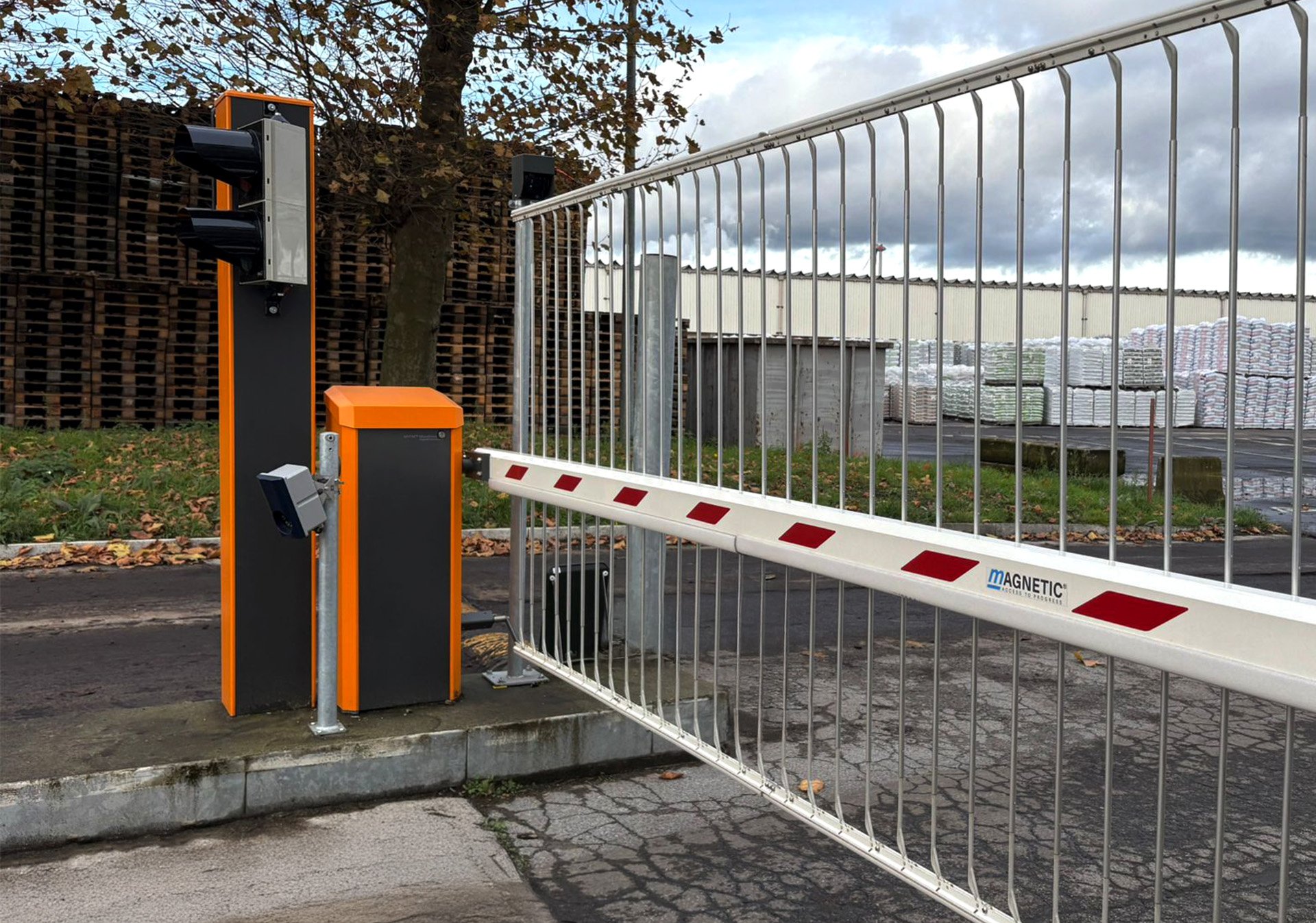 MAGNETIC slagboom met schaarhek en terminal